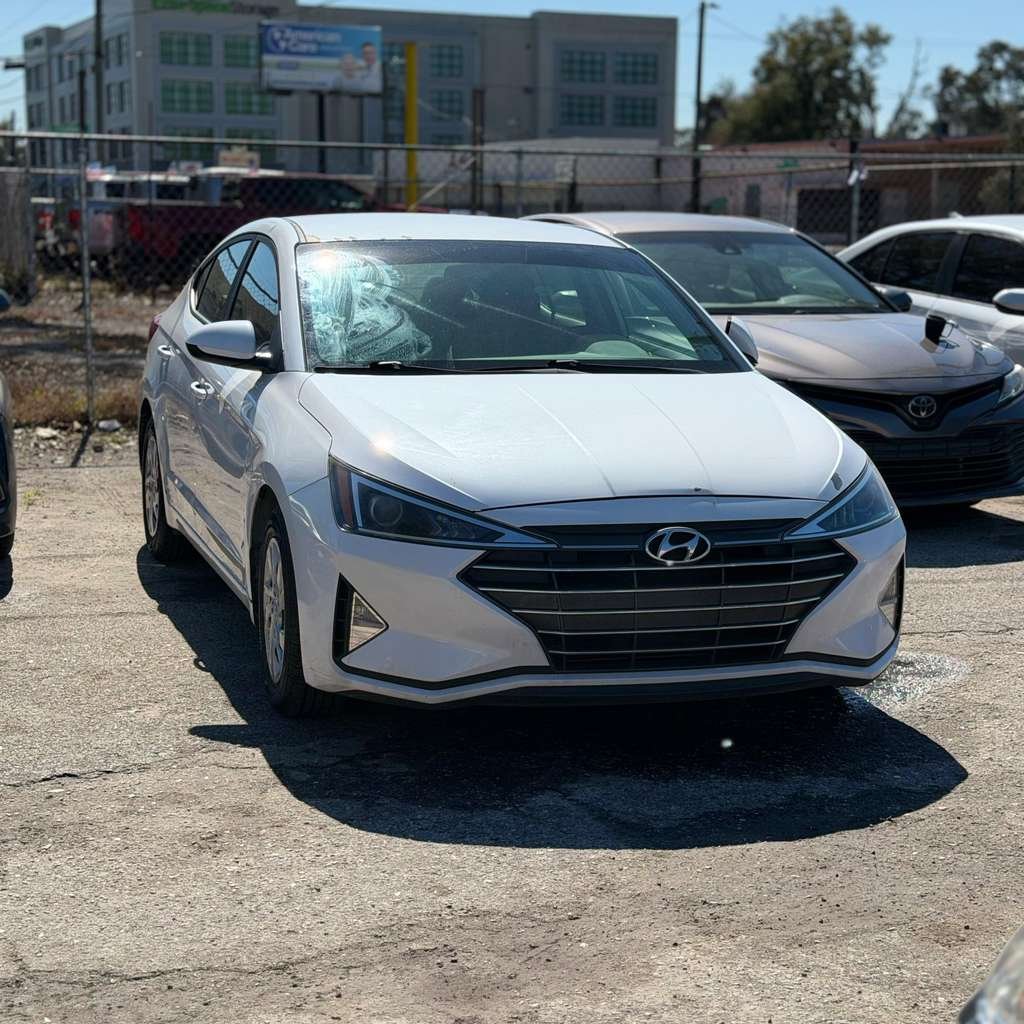 Hyundai Elantra 2019 - vista 1