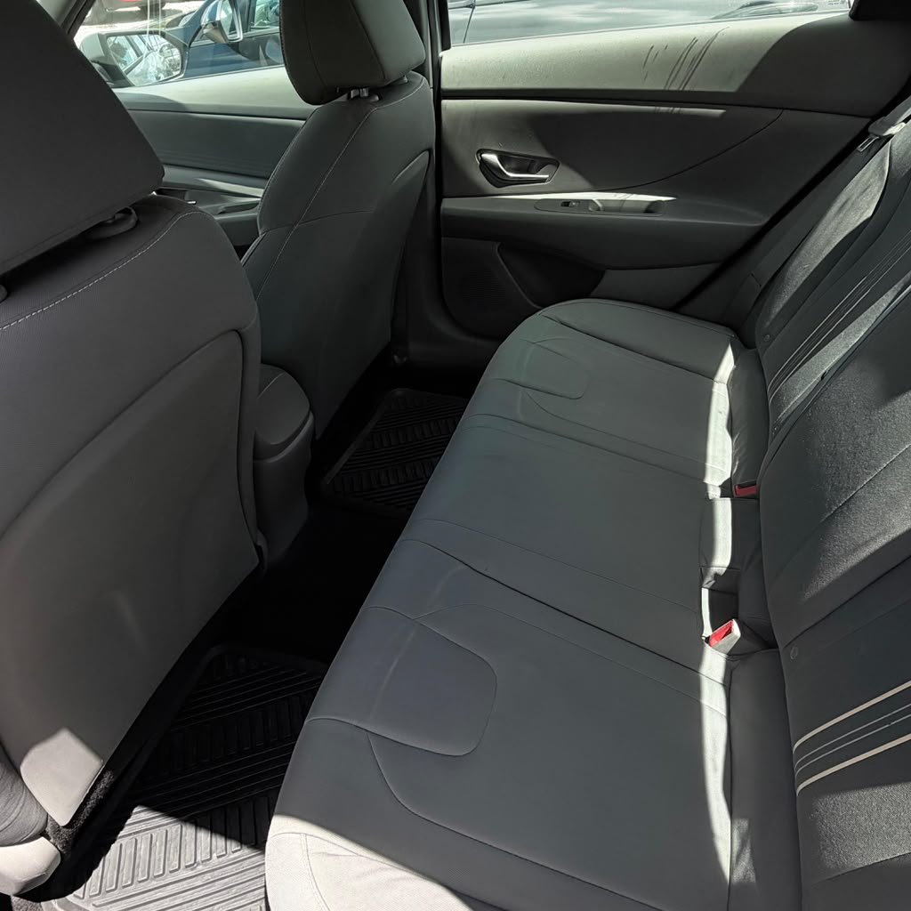 Hyundai Elantra 2021 - vista 6