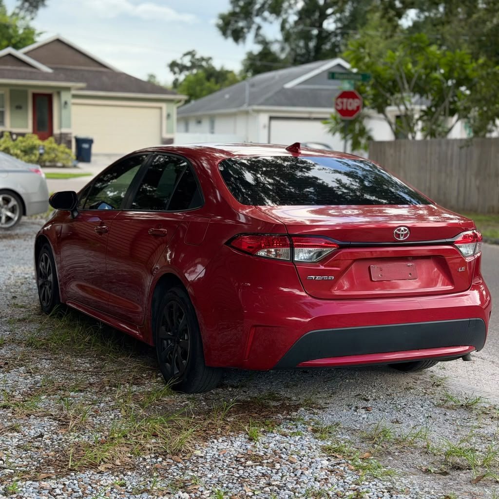 Toyota Corolla LE 2021 - vista 3