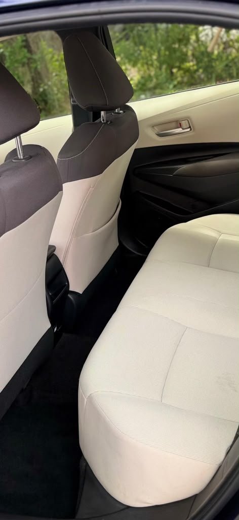 Toyota Corolla LE 2021 - Detalle Interior