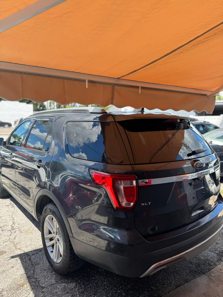 Ford Explorer XLT 2017 - vista 3