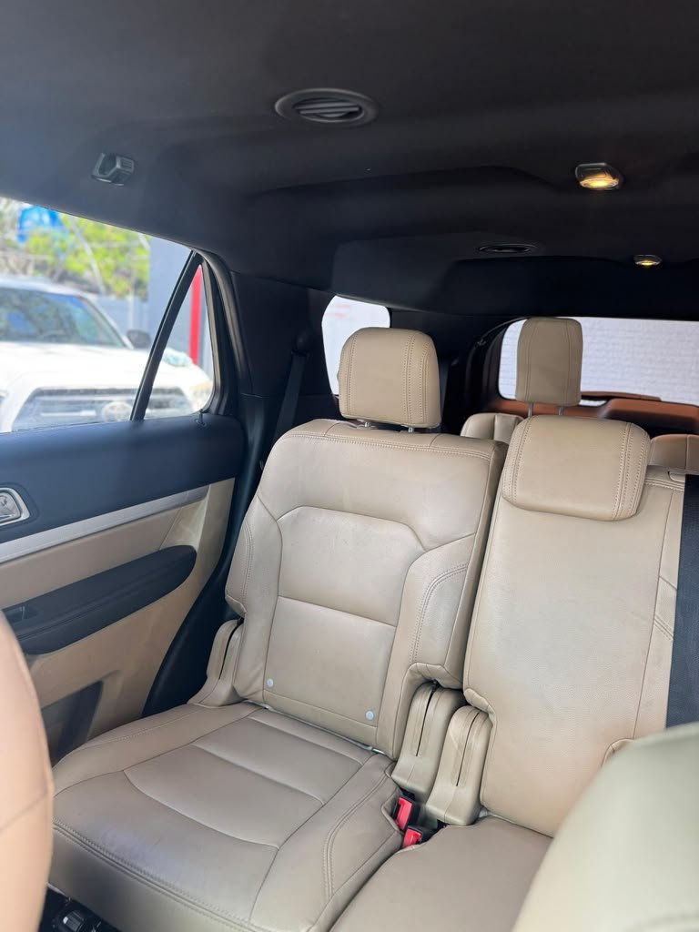 Ford Explorer XLT 2017 - Detalle Interior