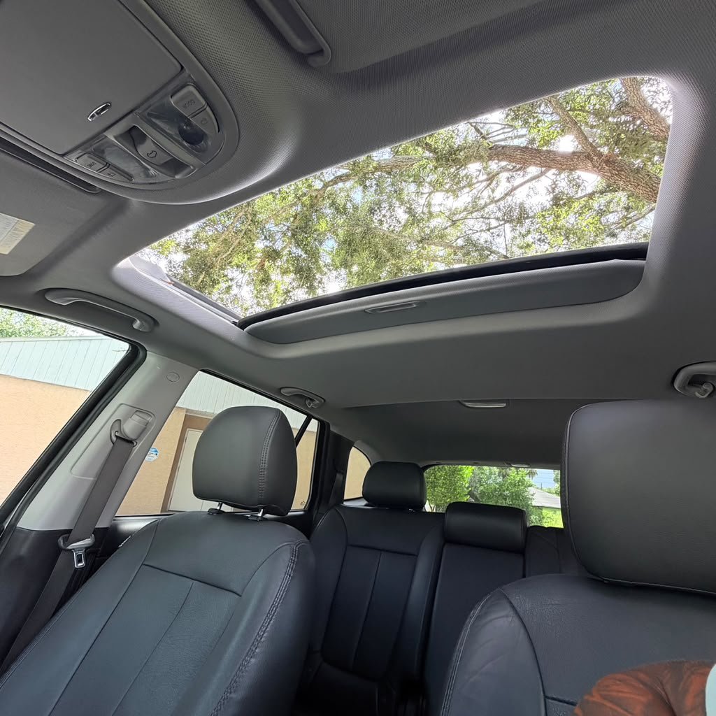 Hyundai Santa Fe 2011 - Detalle Interior