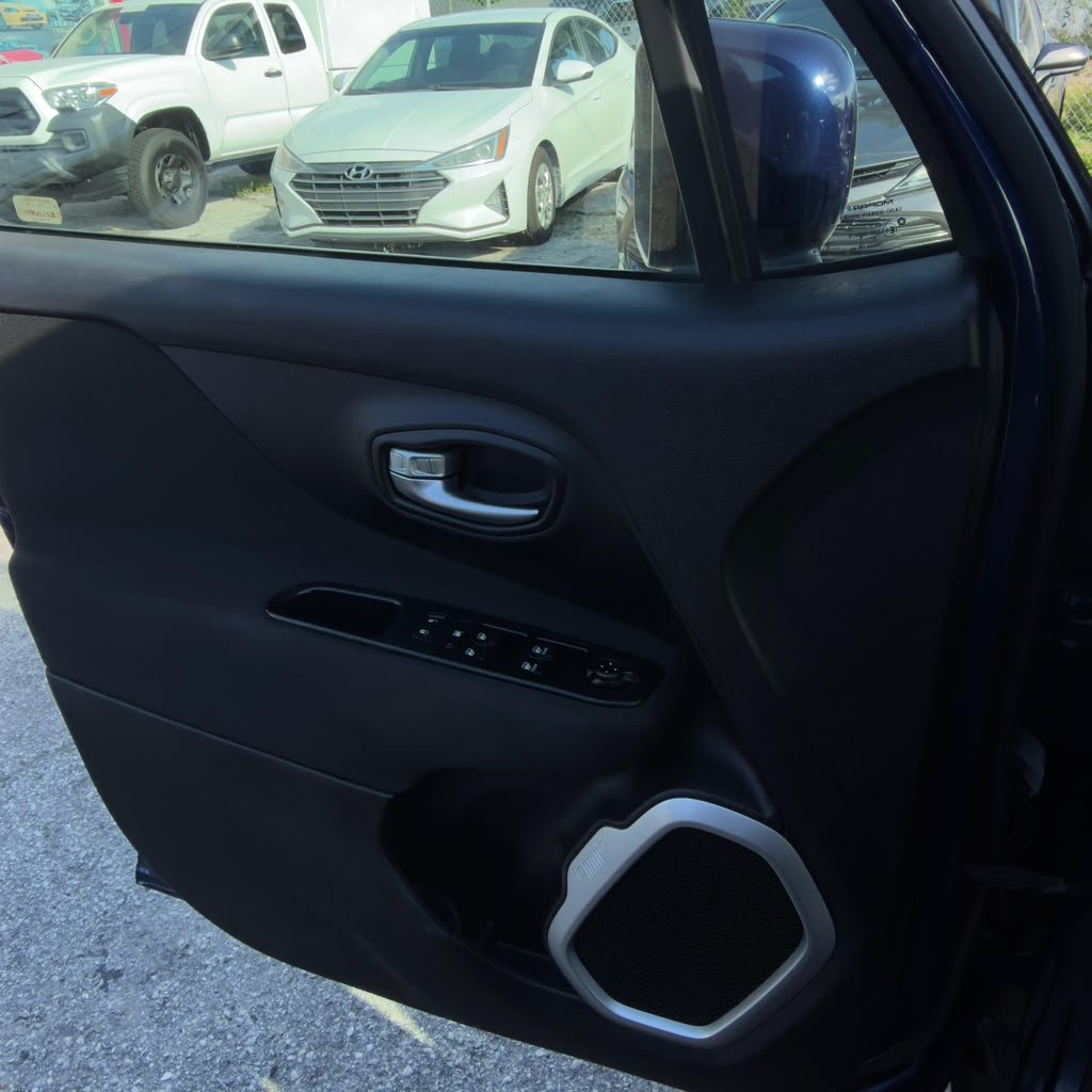 Jeep Renegade 2018 - Detalle Interior