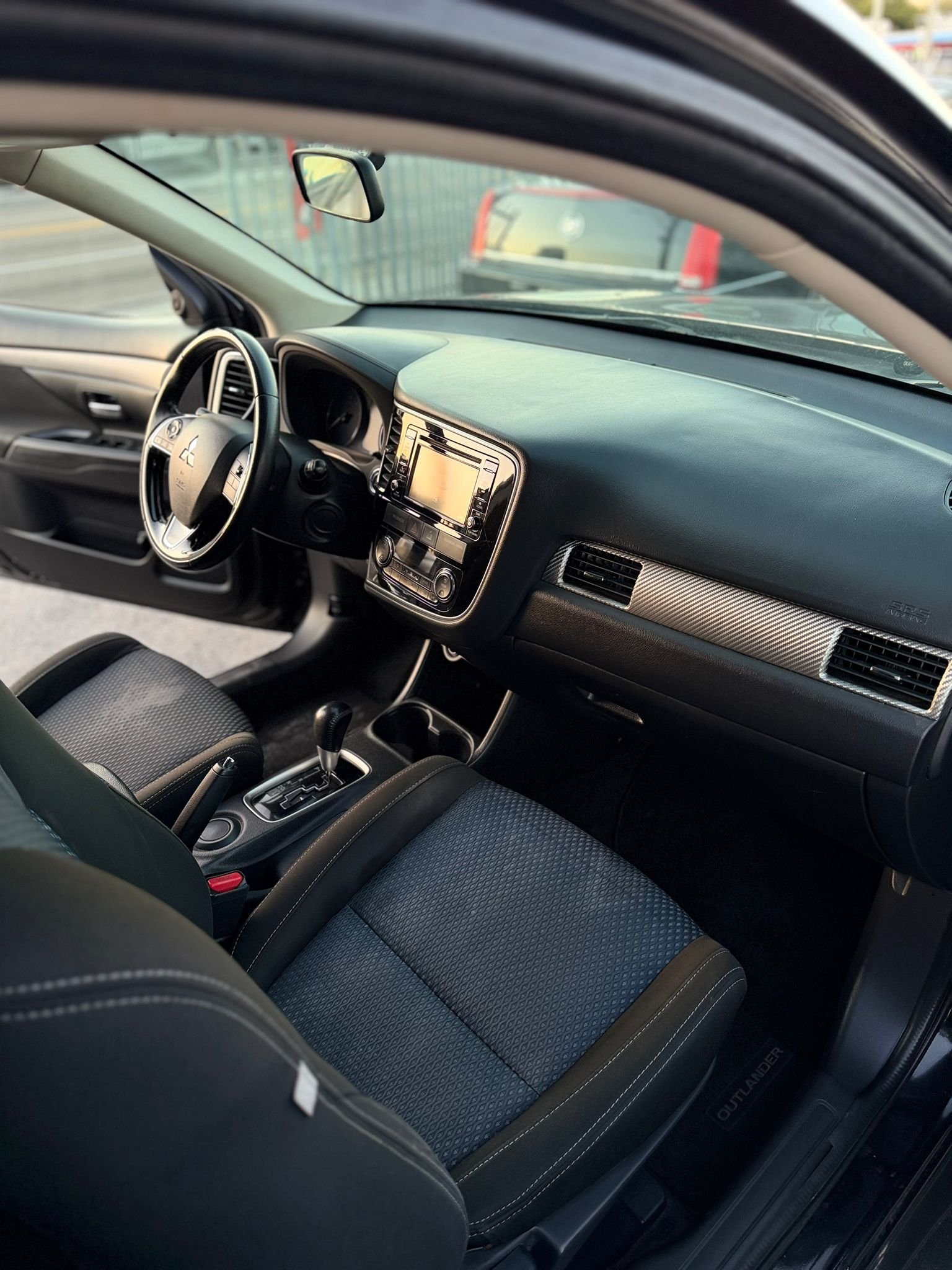 Mitsubishi Outlander - vista 4