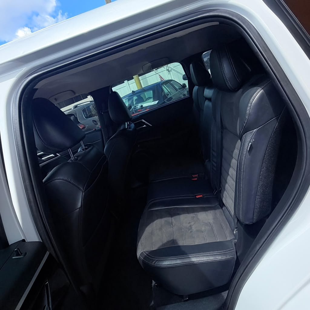 Mitsubishi Outlander 2022 - vista 6
